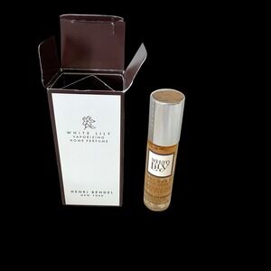 White Lily Henri Bendel NY Vaporizing Perfume 0.3 fl oz/8.6 ml NIB